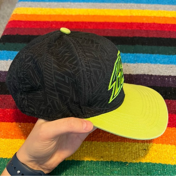 Mountain Dew SnapBack Hat - Picture 13 of 14